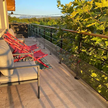 Le Balcon Des Deux Monts * Loriol-sur-Drome